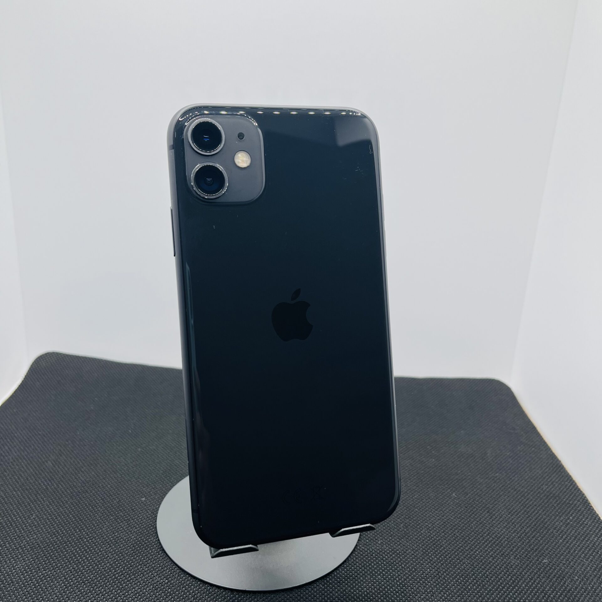 Apple iPhone 11 64GB Black (Condition: Good) - Image 5