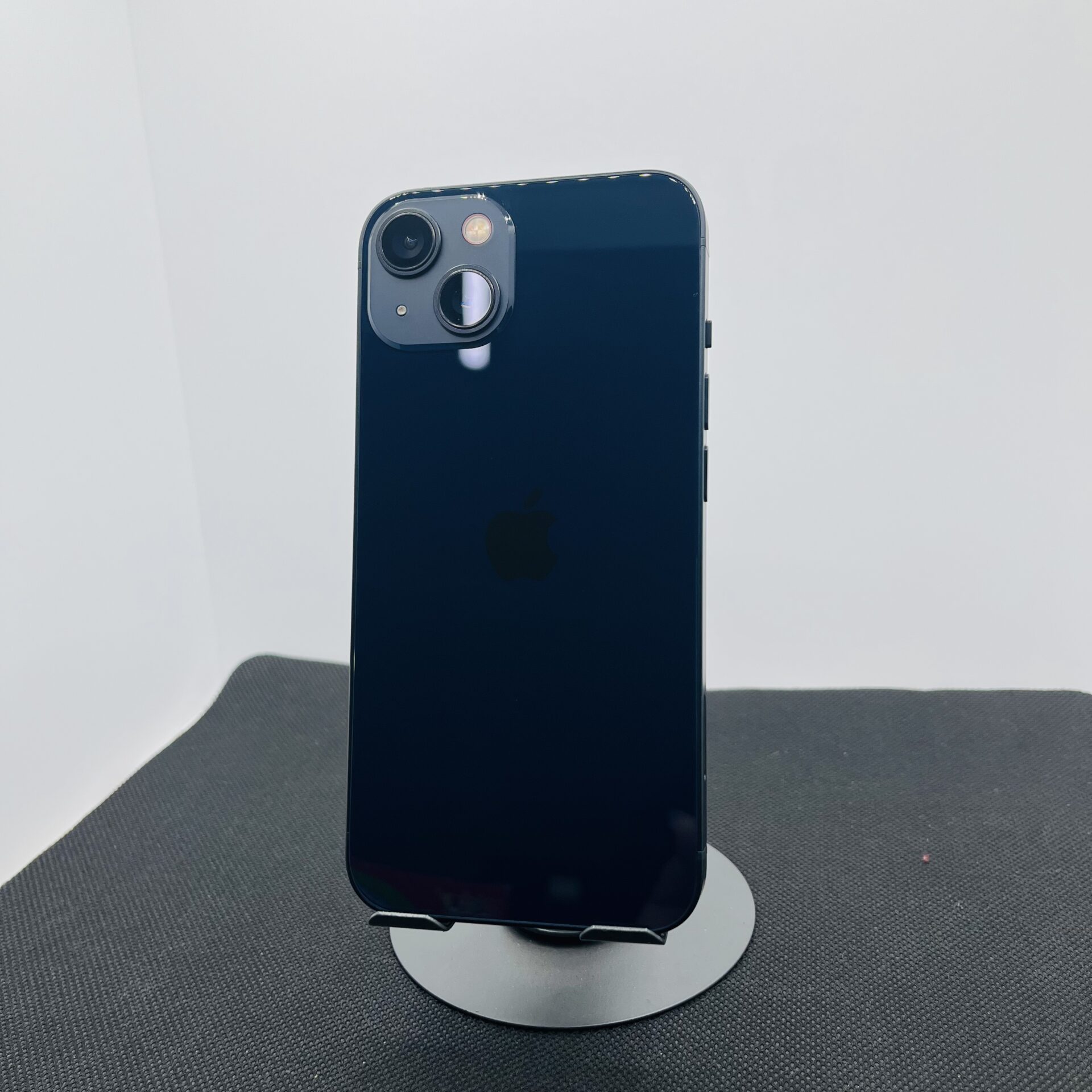 Apple iPhone 13 256GB Midnight (Condition: Excellent) - Image 5