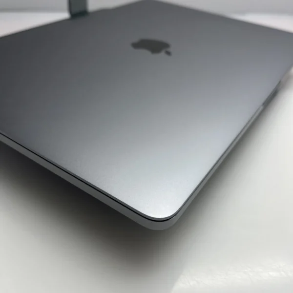 MacBook Pro 13-Inch 