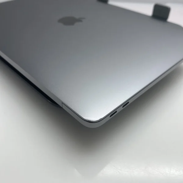 MacBook Pro 13-Inch 