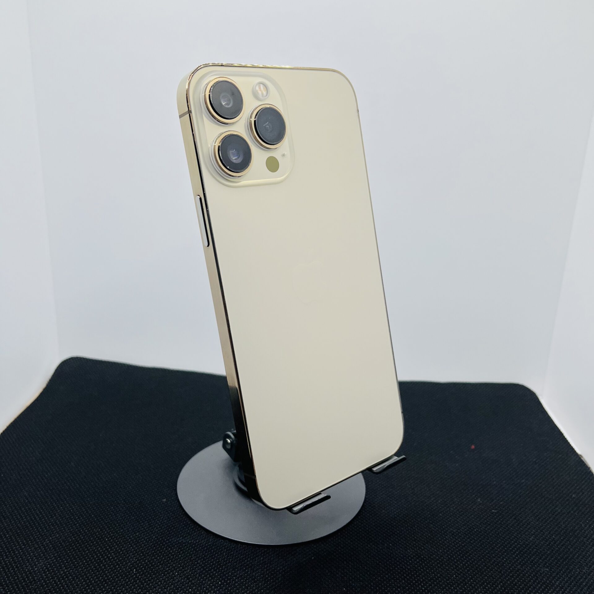 Apple iPhone 13 Pro Max 256GB Gold (Condition: Good) | Epic Deals SA