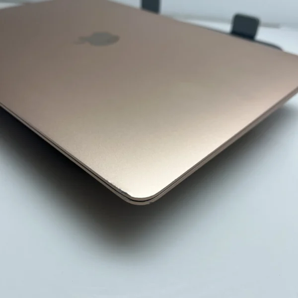 Apple MacBook Air 13-Inch 