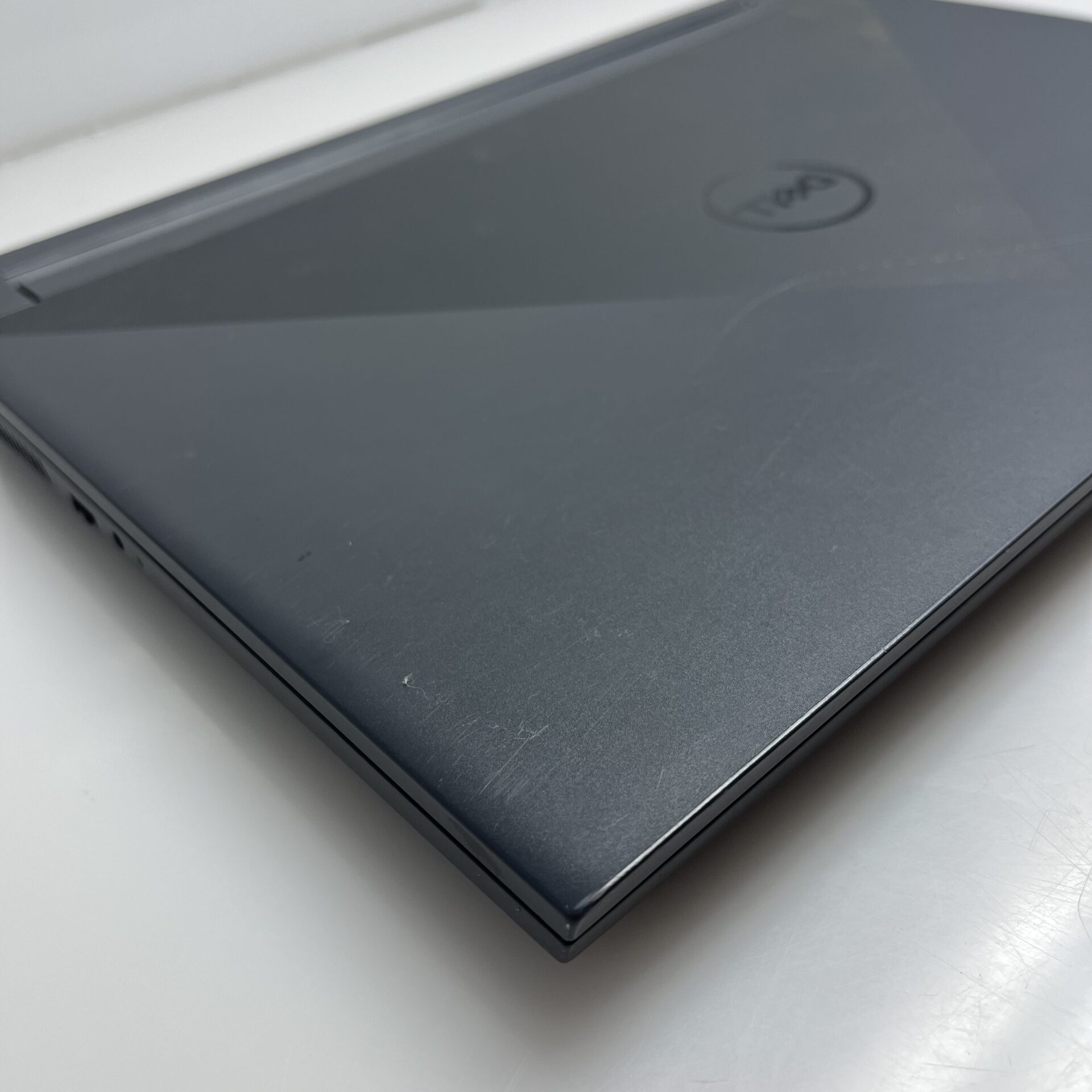 Dell G15 5511 11th Gen "Core i7" 32GB RAM 1TB SSD Black (Condition: Good) - Broken Hinge Cover - Image 7