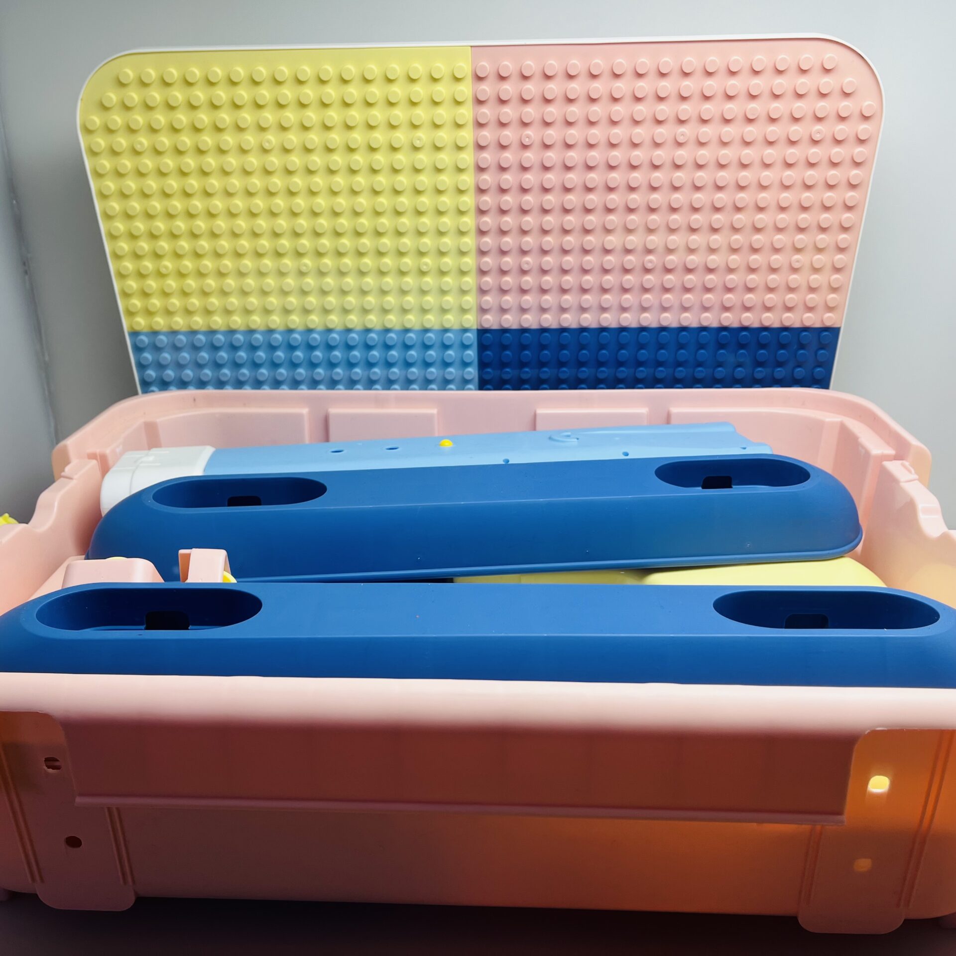 Deli Kids Educational Playing Table Set (Condition: Good) - Image 2