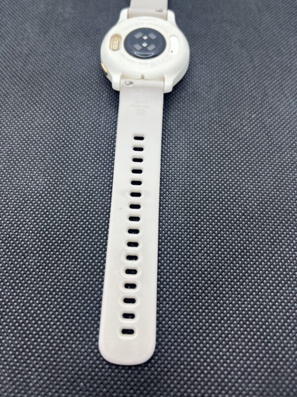 Garmin Venu 2S Gold (Condition: Good) - Image 8
