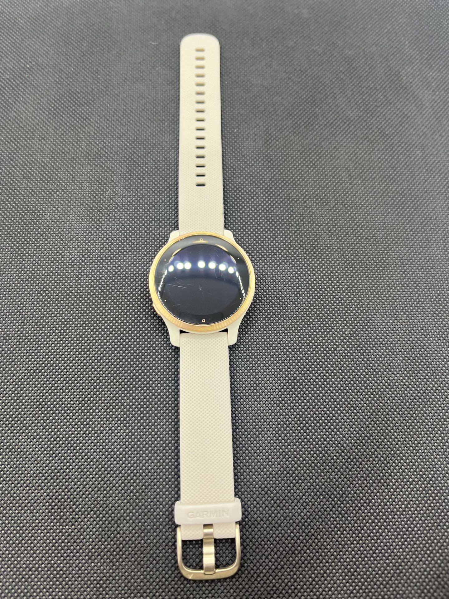 Garmin Venu 2S Gold (Condition: Good) - Image 4