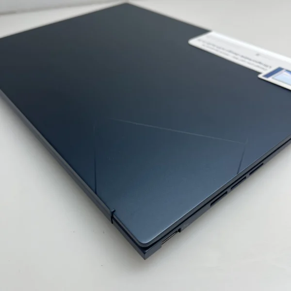 Asus ZenBook 14 UX3405C 