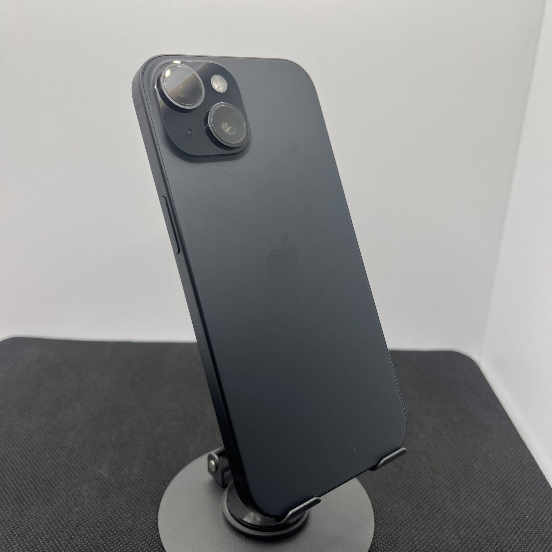 Apple iPhone 15 128GB Black (Condition: Excellent) - Image 7