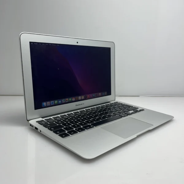 Apple MacBook Air 11インチ シルバー Apple MacBook Air 11-Inch 
