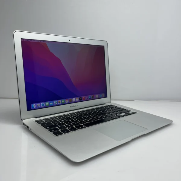 Apple MacBook Air 13-Inch 