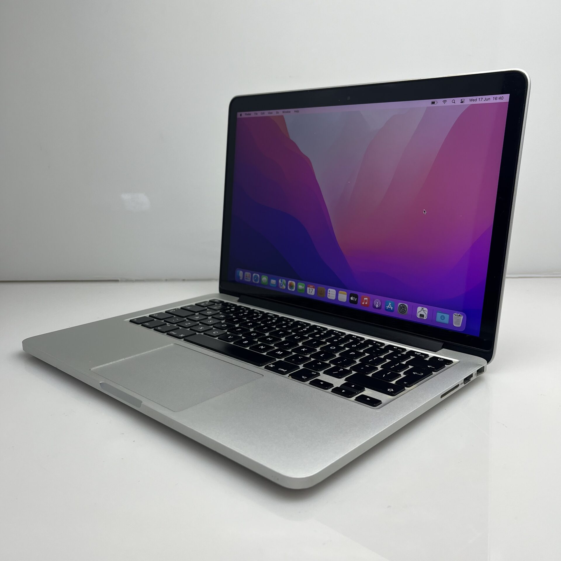 Apple MacBook Pro 13-Inch "Core i5" 2.7GHz (Early 2015) 8GB RAM 256GB SSD Silver (Condition: Good) - Image 4