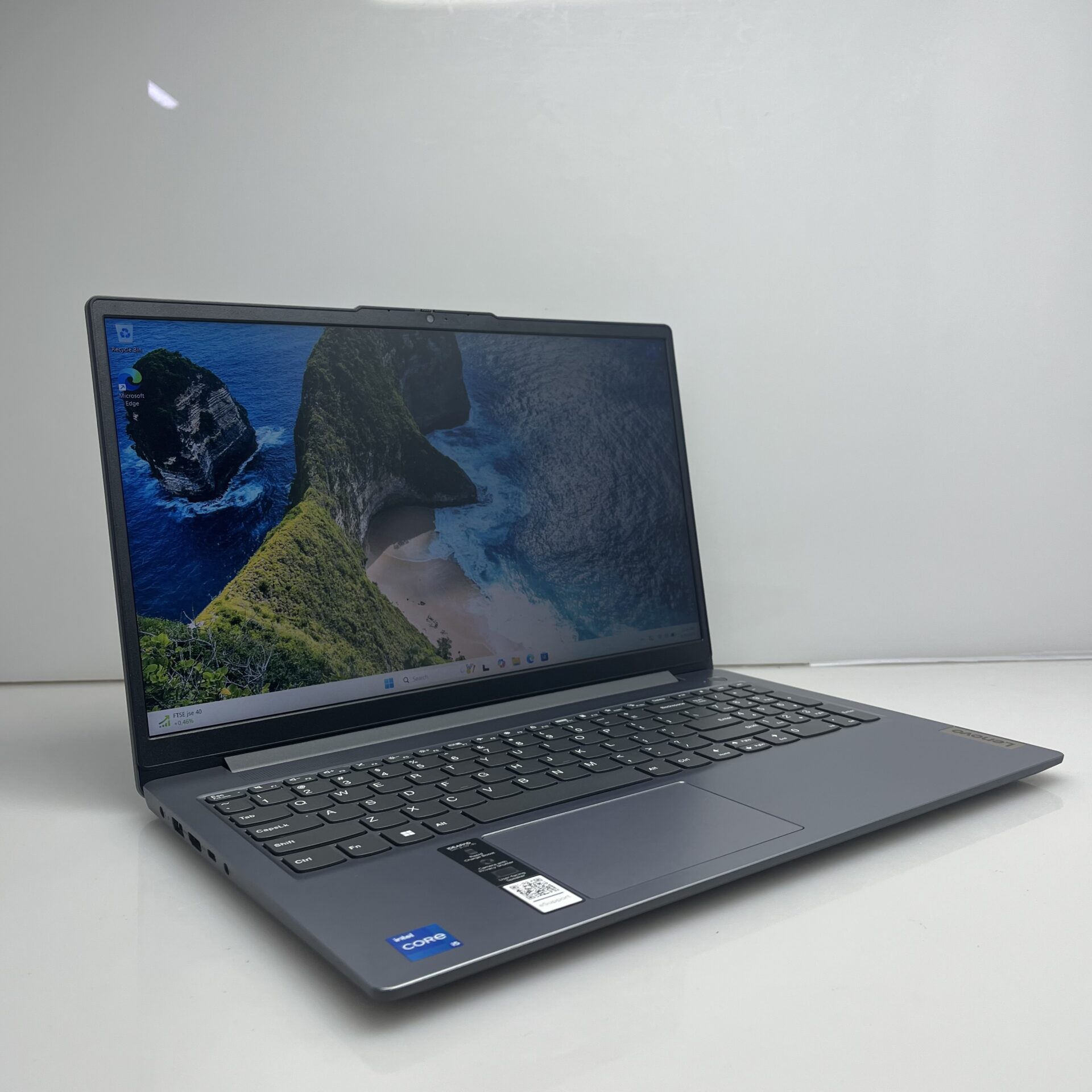 Lenovo IdeaPad Slim 3 12th Gen "Core i5" 2.00GHz 8GB RAM 512GB SSD Arctic Grey (Condition: Good) - Image 3