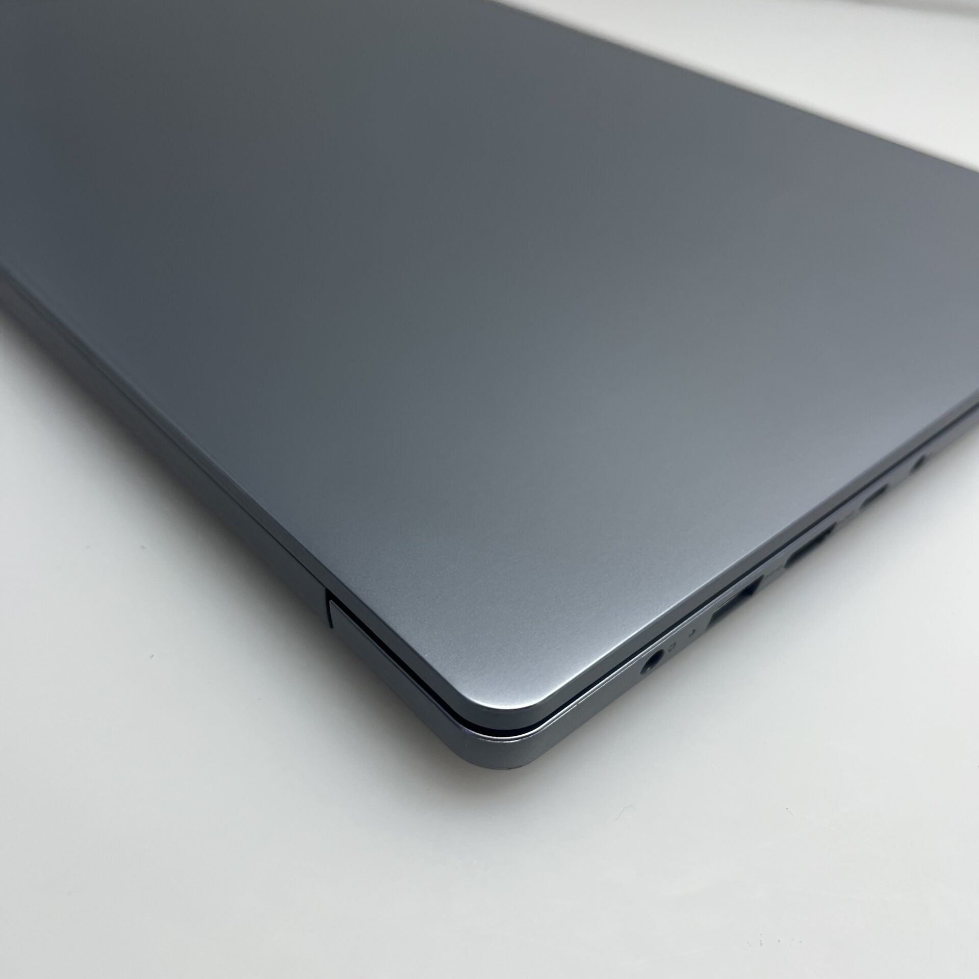 Lenovo IdeaPad Slim 3 12th Gen "Core i5" 2.00GHz 8GB RAM 512GB SSD Arctic Grey (Condition: Good) - Image 7