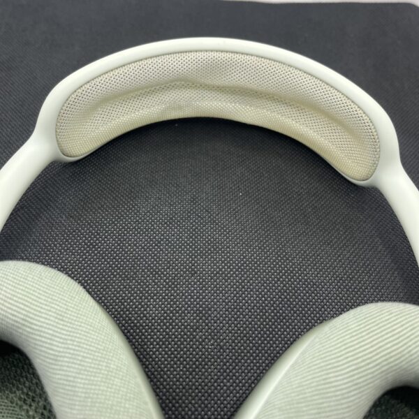 Apple AirPods Max Green (Condition: Good) - Image 6