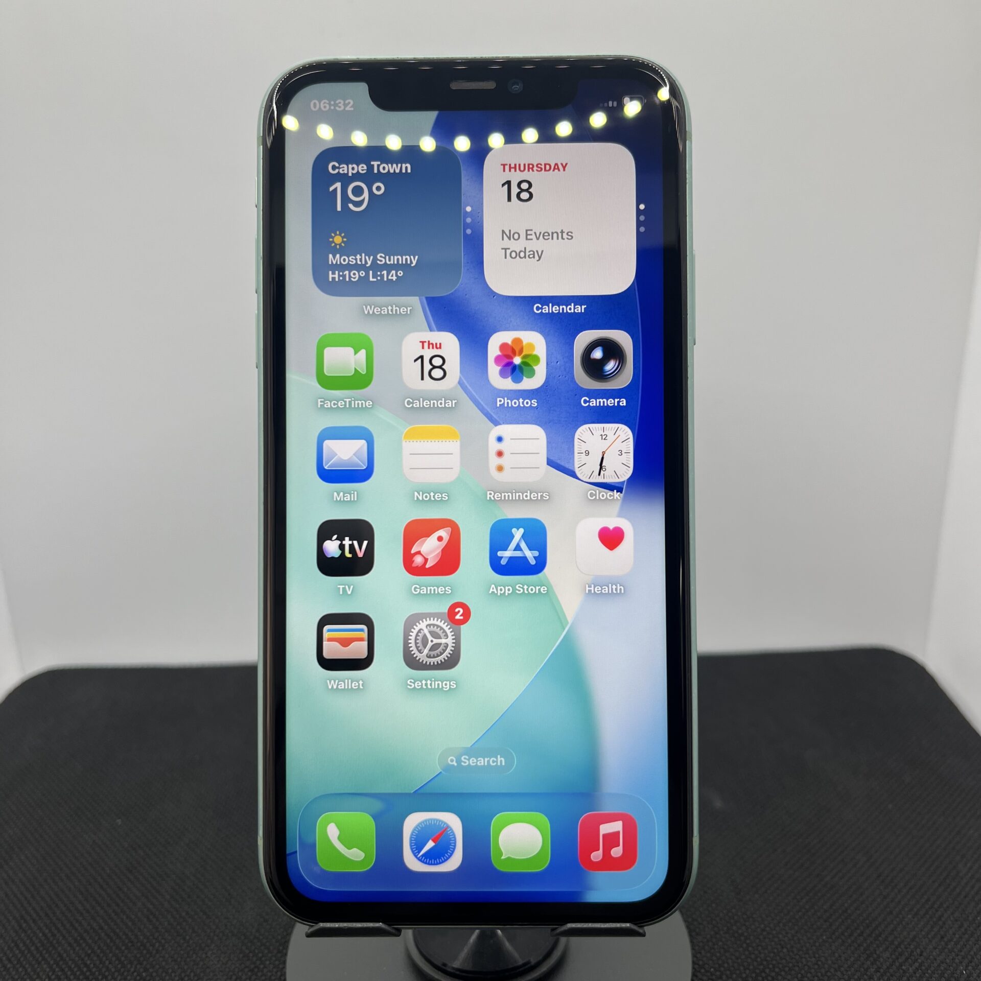 Apple iPhone 11 64GB Green (Condition: Excellent) - Image 2