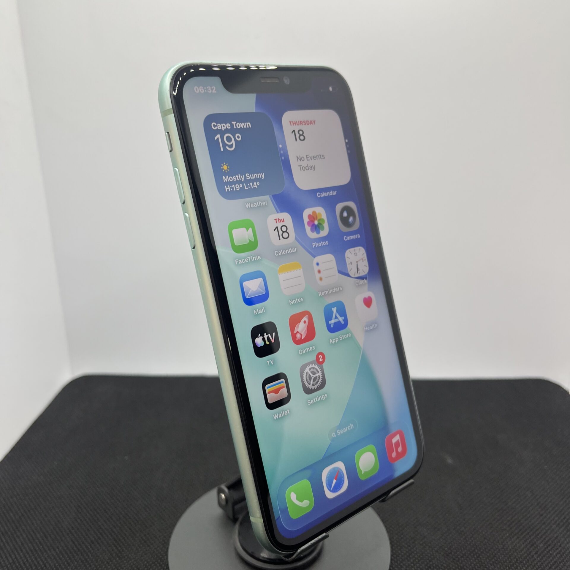 Apple iPhone 11 64GB Green (Condition: Excellent) - Image 3