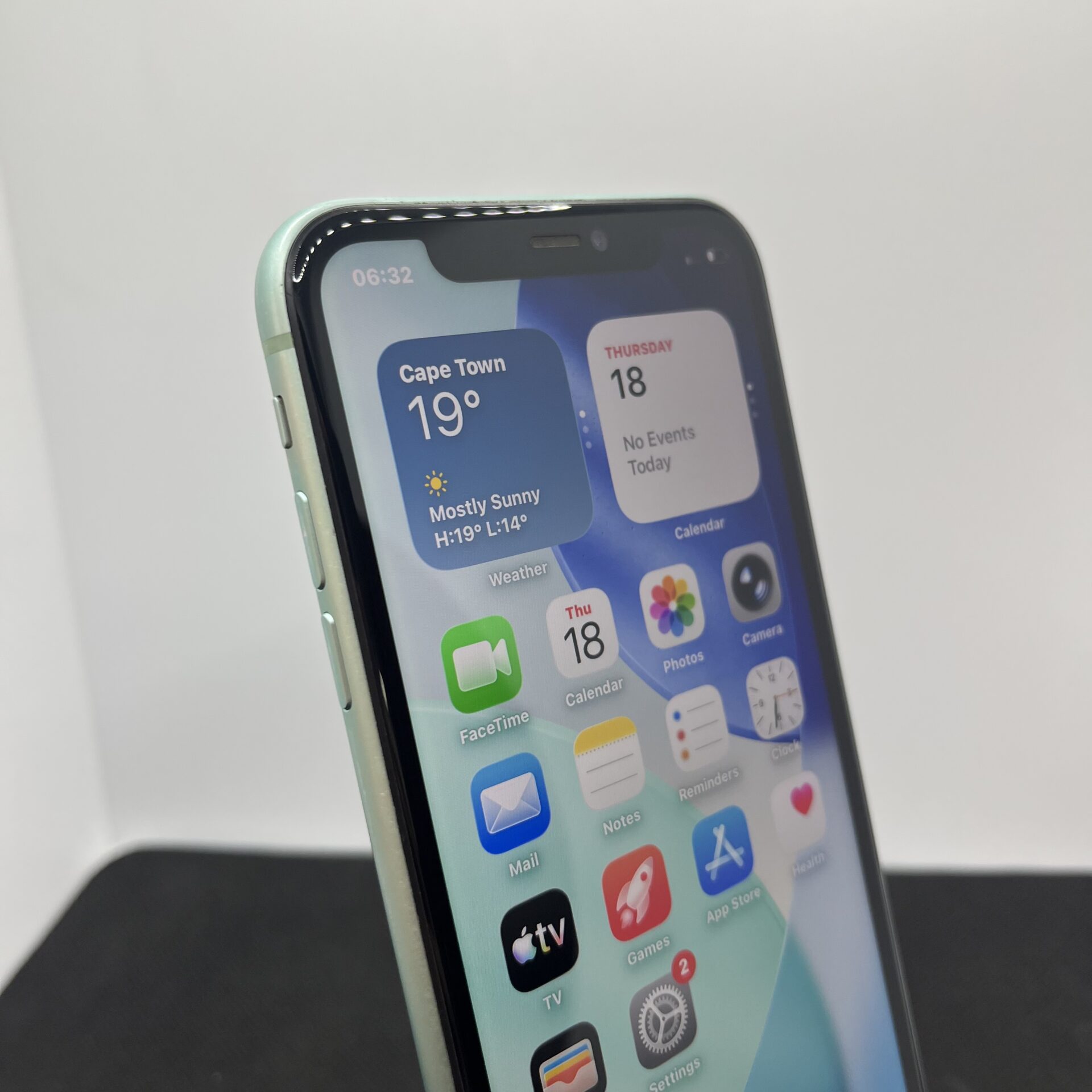 Apple iPhone 11 64GB Green (Condition: Excellent) - Image 4