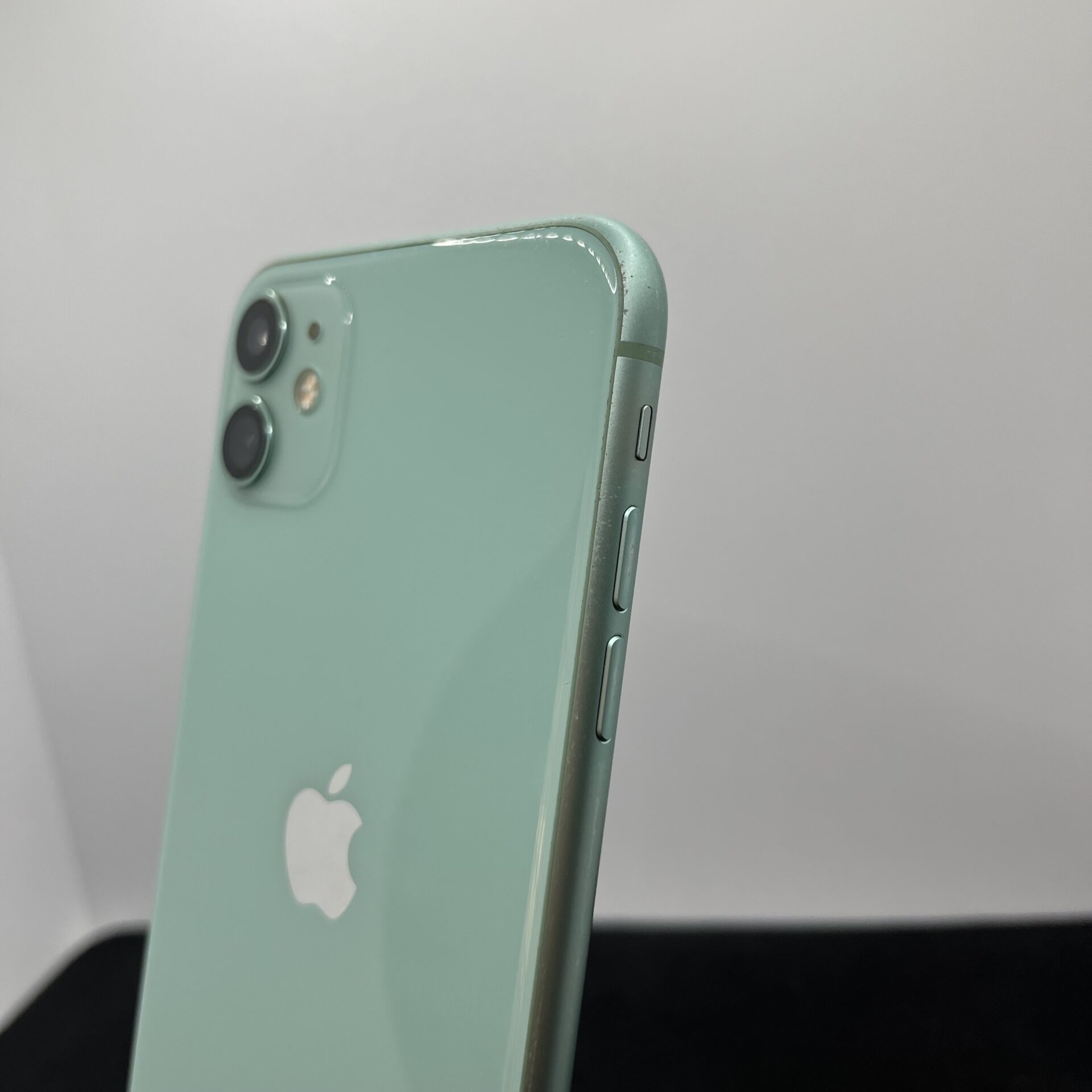 Apple iPhone 11 64GB Green (Condition: Excellent) - Image 8