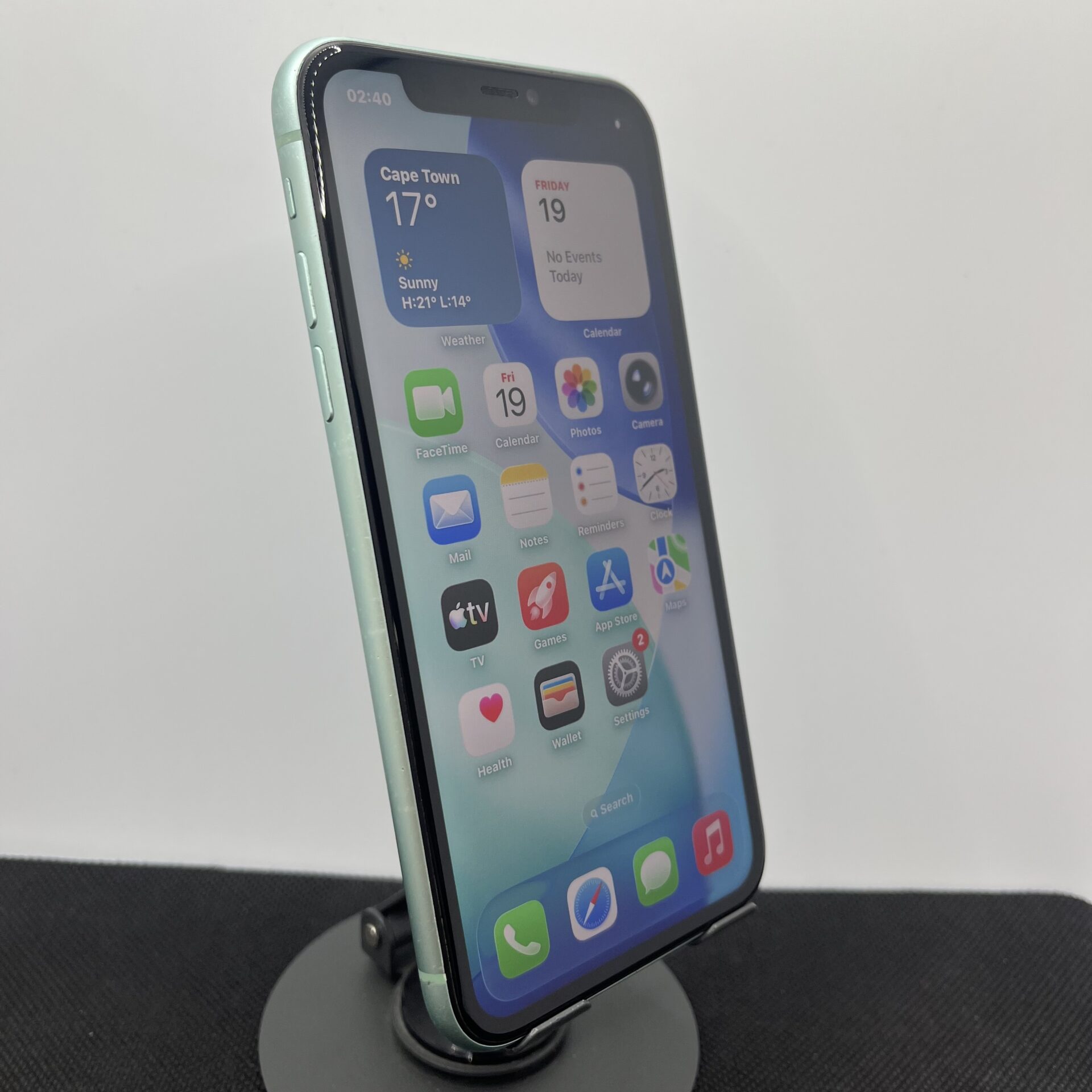 Apple iPhone 11 64GB Green (Condition: Good) - Image 3