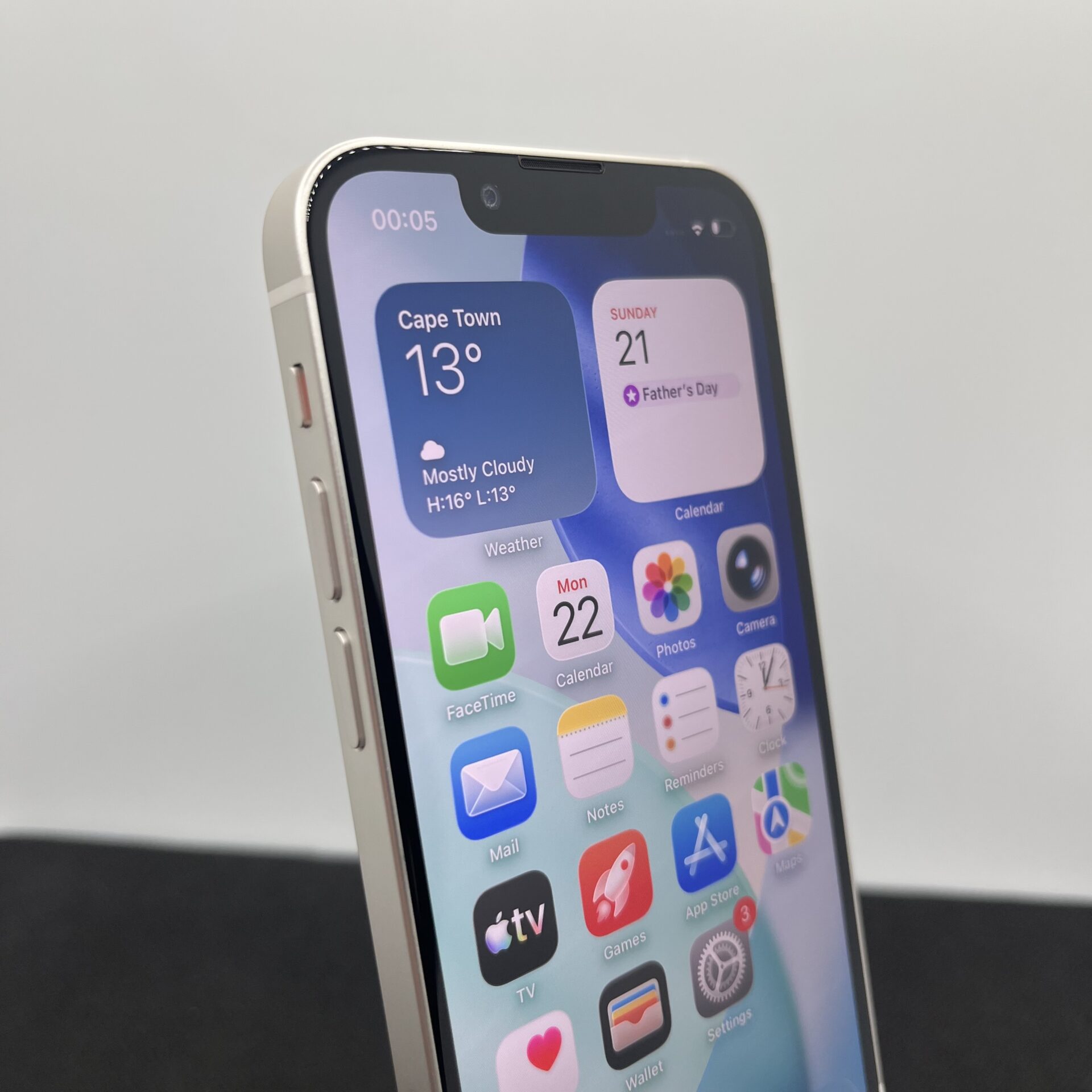 Apple iPhone 13 Mini 128GB Starlight (Condition: Excellent) - Image 4