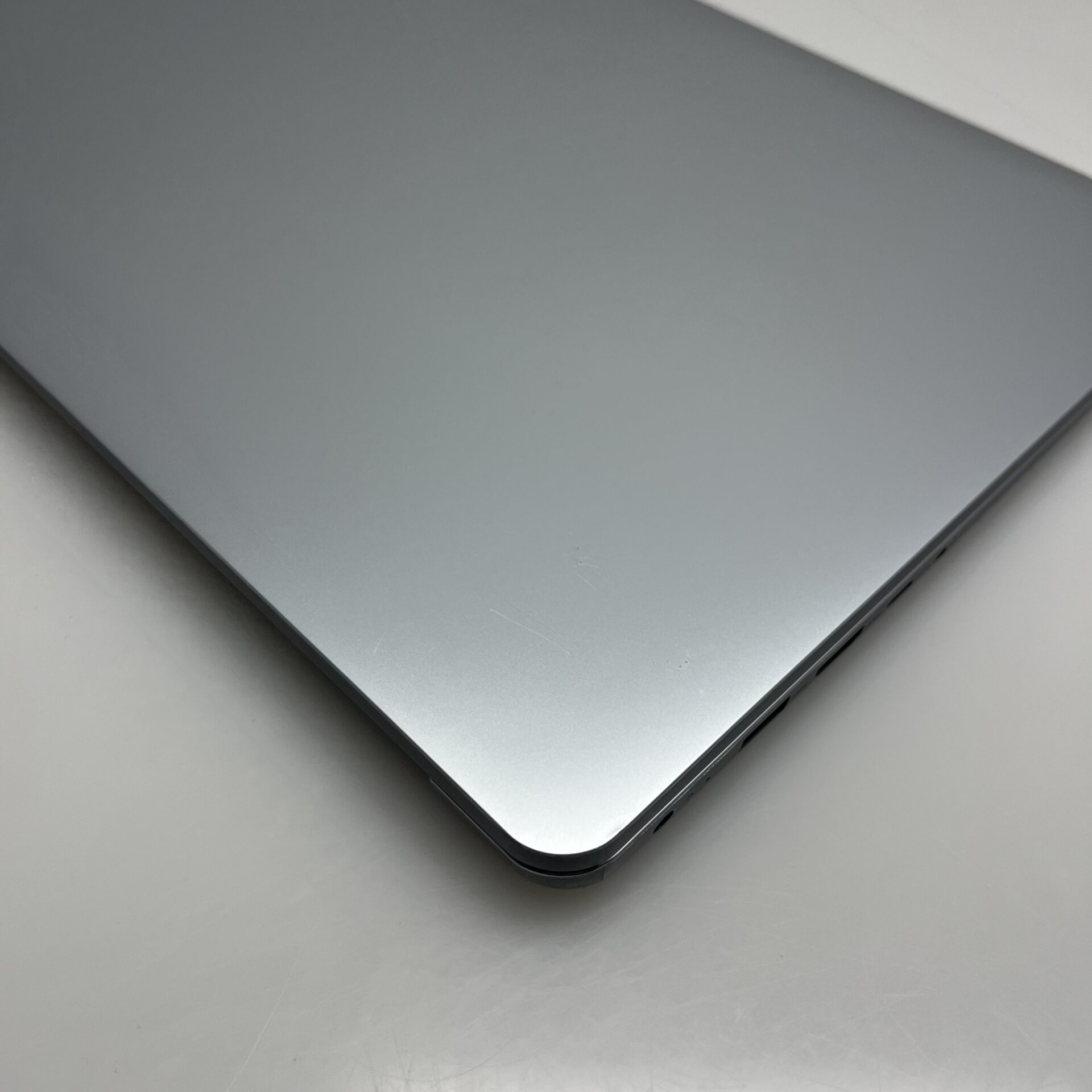 Lenovo Ideapad 1 15AMN7 "Ryzen 5" 2.80GHz 16GB RAM 512GB SSD Cloud Grey (Condition: Good) - Hinge cover missing - Image 10