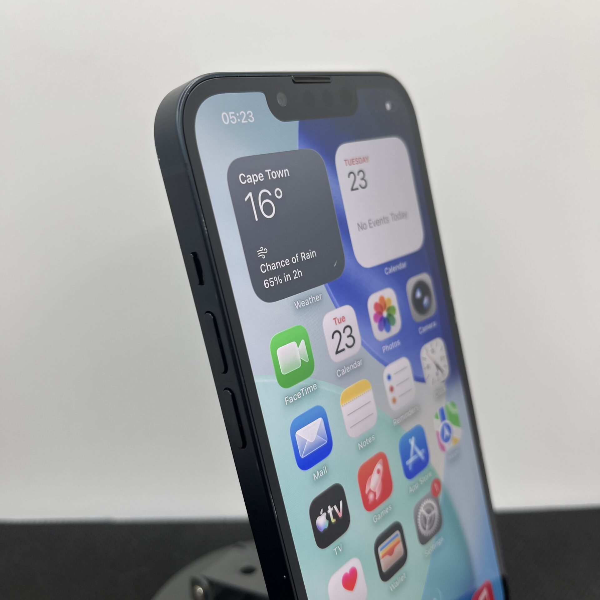 Apple iPhone 13 128GB Midnight (Condition: Excellent) - Image 4