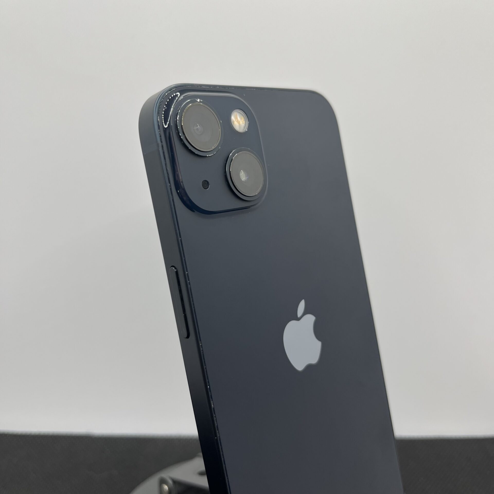 Apple iPhone 13 128GB Midnight (Condition: Excellent) - Image 9