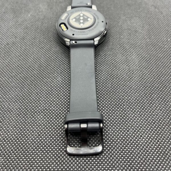 Garmin Venu 4 Slate with Black Silicone Band (Condition: Pristine) - Image 8