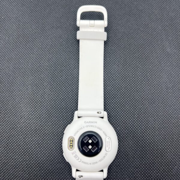Garmin Vivoactive 5, Ivory with Cream Gold (Condition: Good) - Image 8