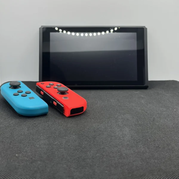 Nintendo Switch 32GB Black + Accessories (Condition: Good) | Epic