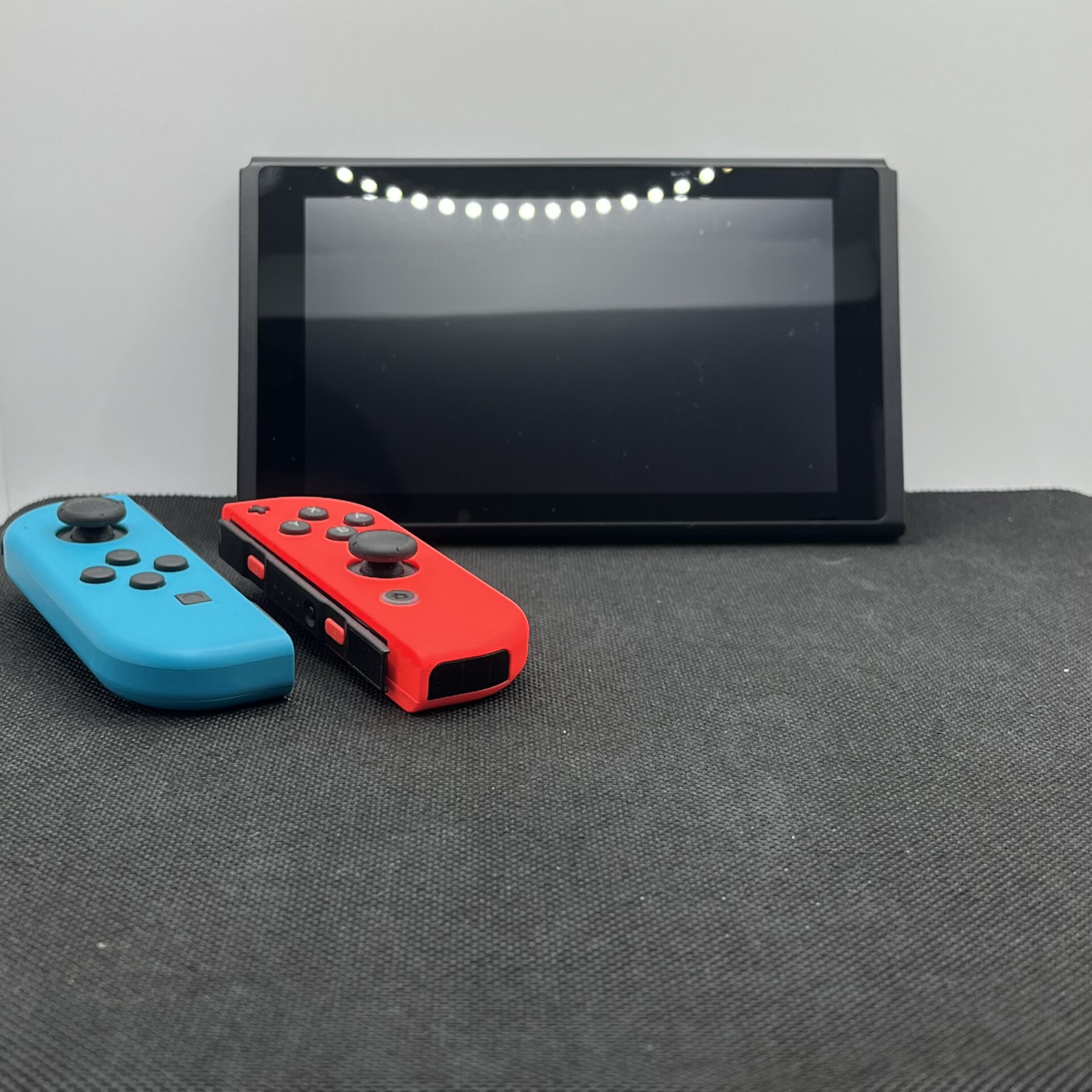 Nintendo Switch 32GB Black + Accessories (Condition: Good) - Image 4
