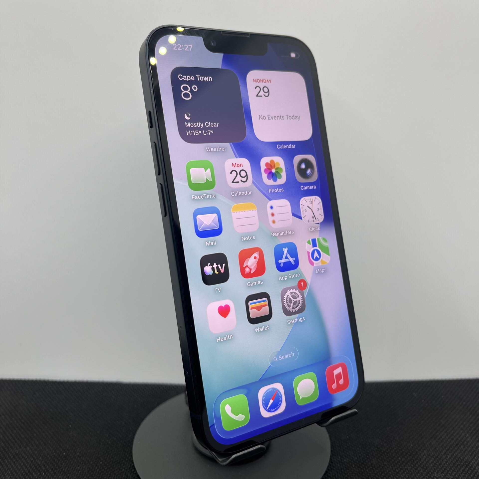 Apple iPhone 13 128GB Midnight (Condition: Good) - Image 3