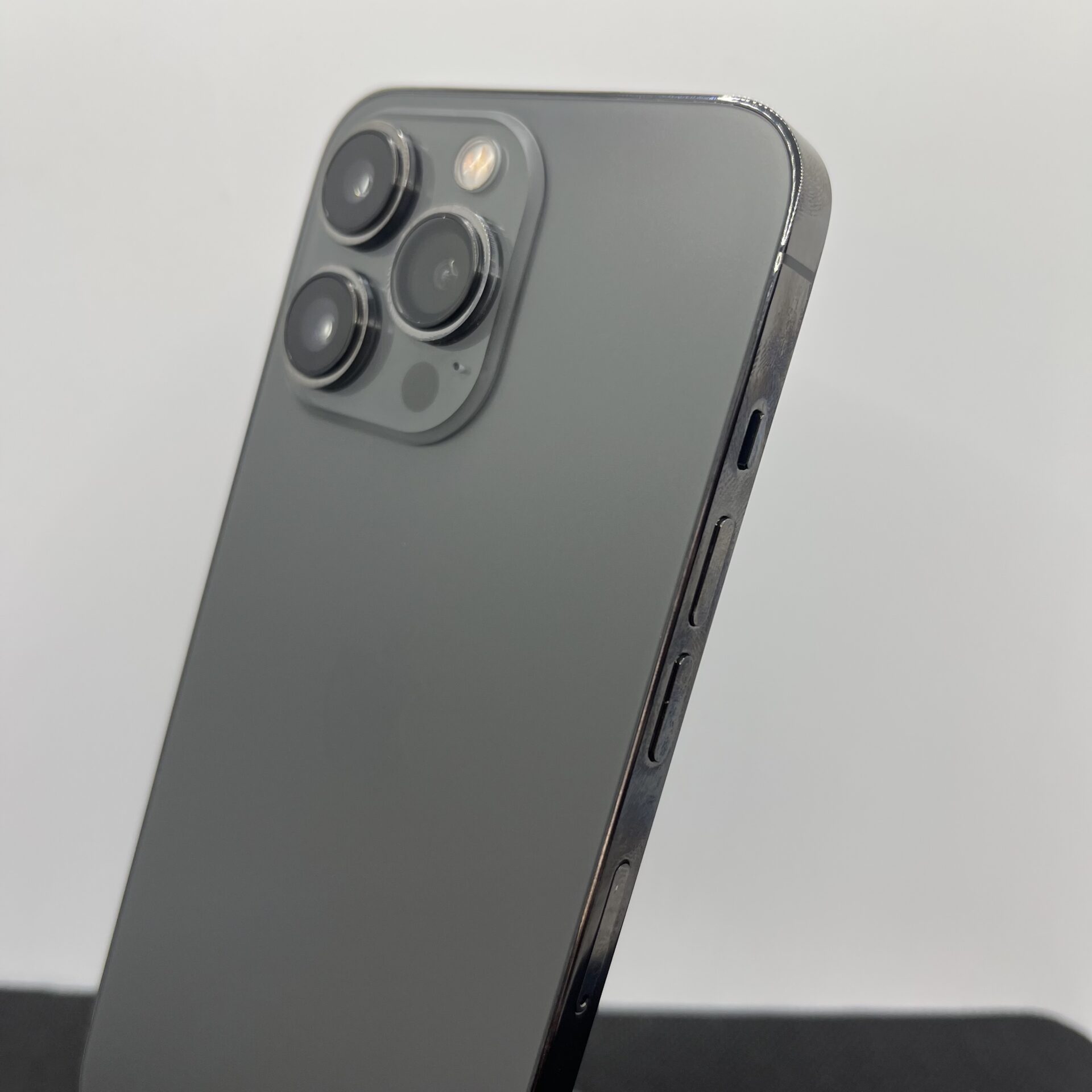 Apple iPhone 13 Pro 256GB Graphite (Condition: Good) - Image 10