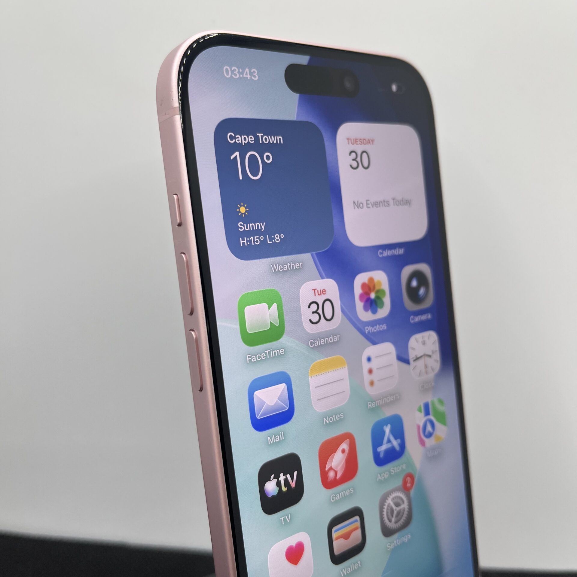Apple iPhone 15 128GB Pink (Condition: Good) - Image 4