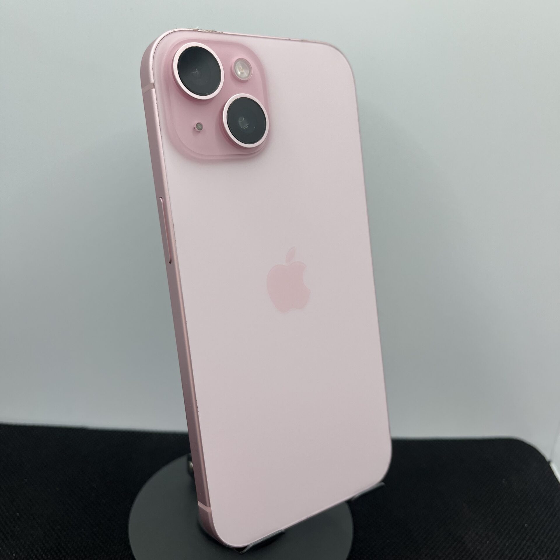 Apple iPhone 15 128GB Pink (Condition: Good) - Image 7