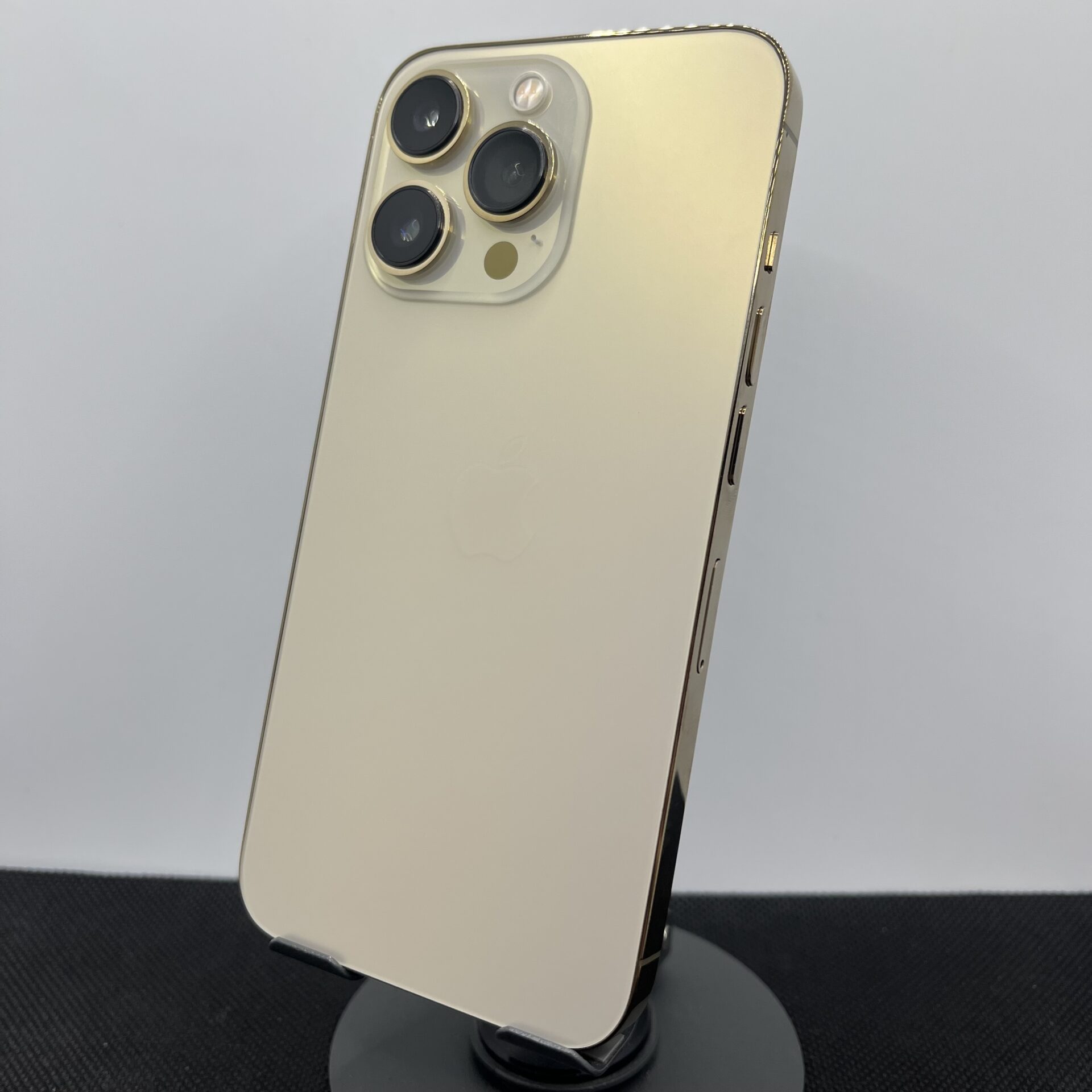 Apple iPhone 13 Pro 256GB Gold - Shadow Spot on Rear Camera (Condition: Good) - Image 8