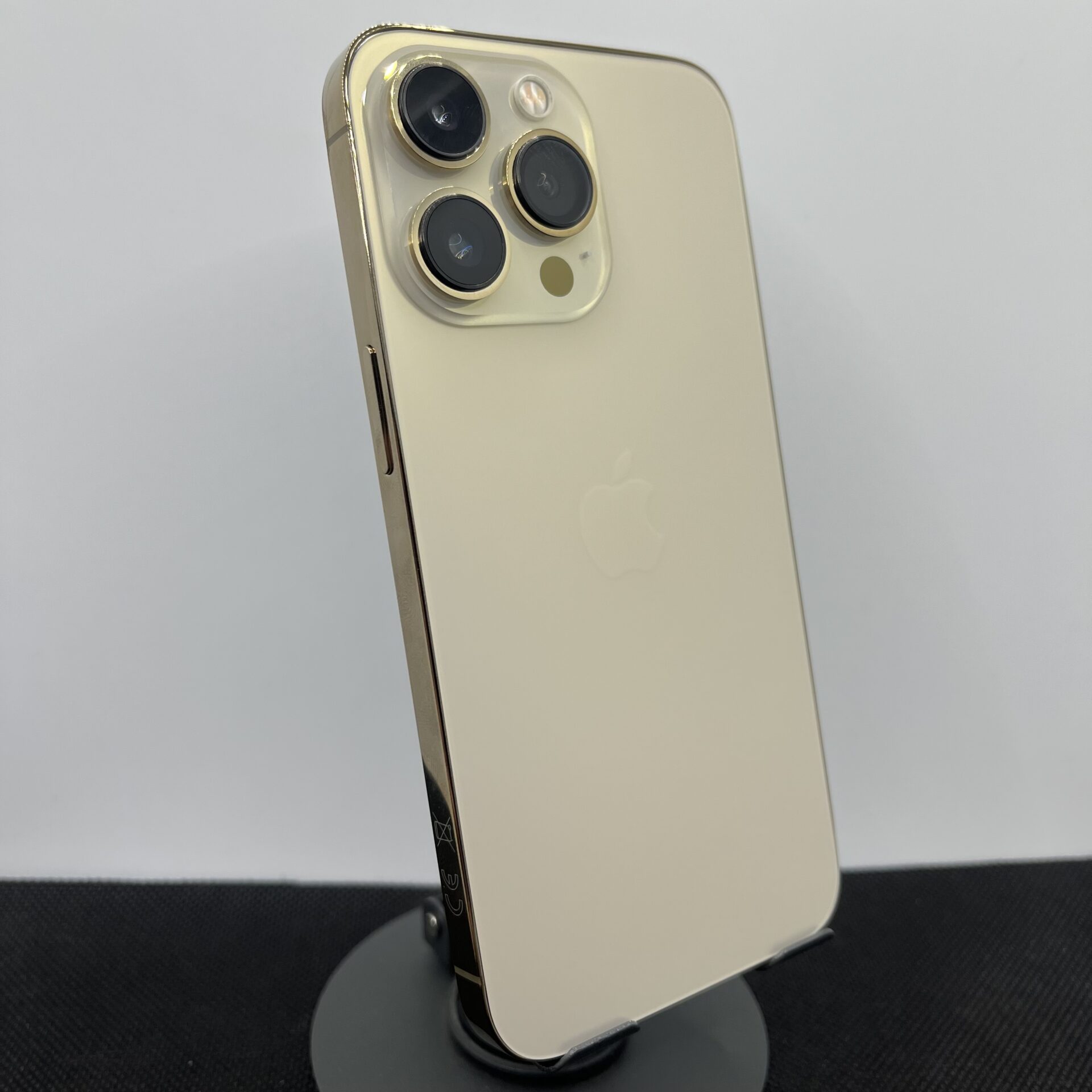 Apple iPhone 13 Pro 256GB Gold - Shadow Spot on Rear Camera (Condition: Good) - Image 10