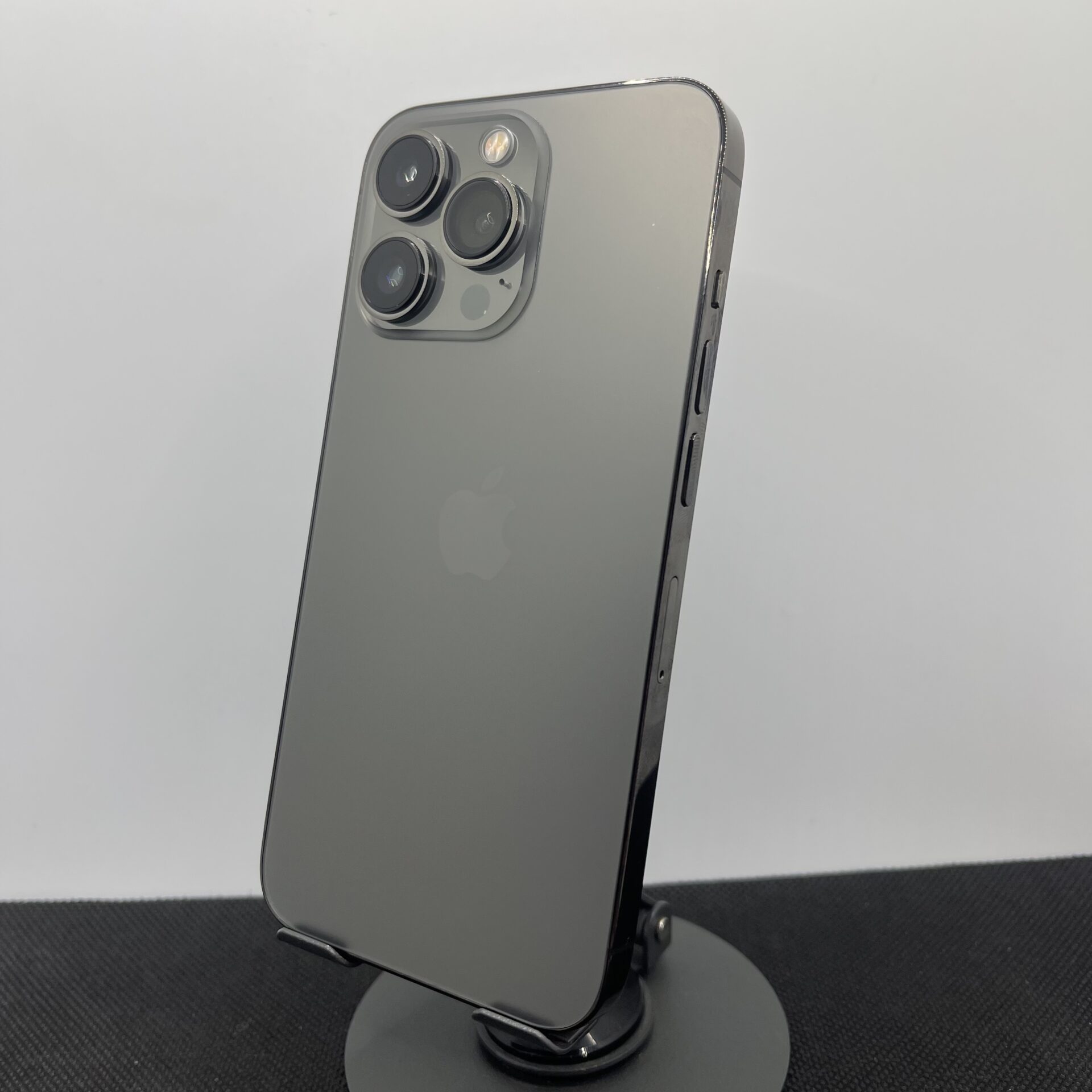 Apple iPhone 13 Pro 256GB Graphite - Shadow Spots On Rear Camera
