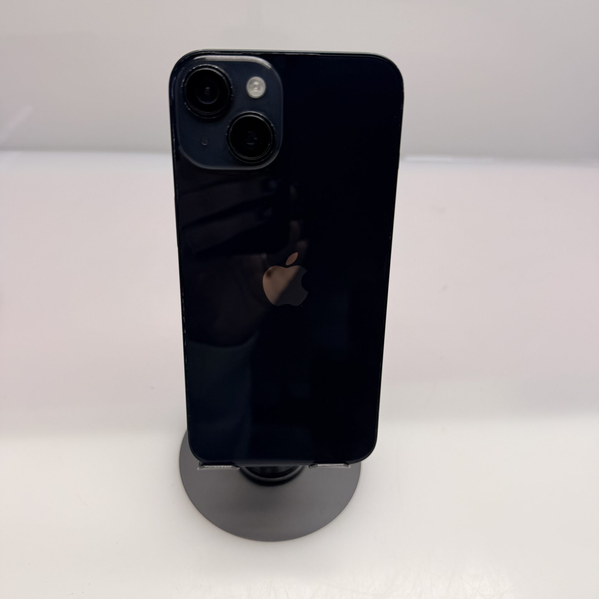 Apple iPhone 14 256GB Midnight (Condition: Good) - Image 10