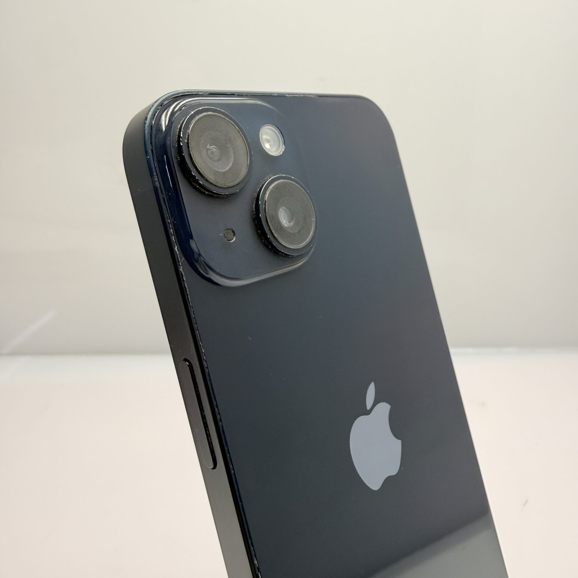 Apple iPhone 14 256GB Midnight (Condition: Good) - Image 9