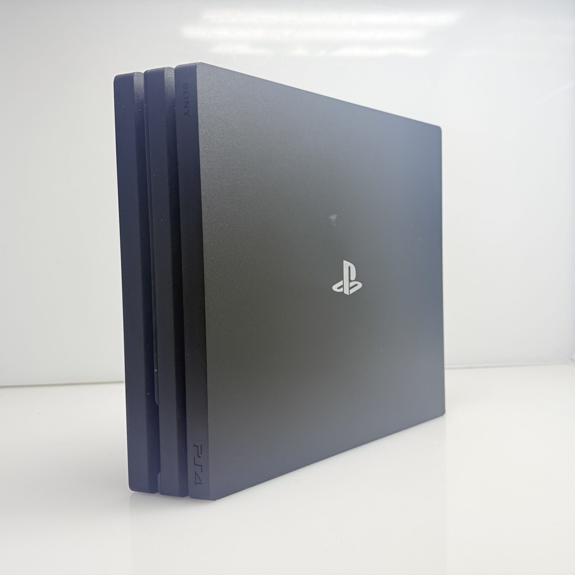 PlayStation 4 Pro Black 1TB + HDMI Cable + Power Cable + 1 Controller (Condition: Excellent) - Image 2