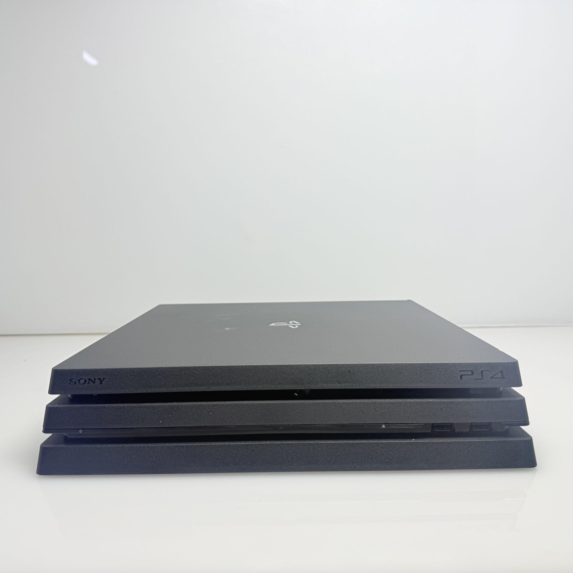 PlayStation 4 Pro Black 1TB + HDMI Cable + Power Cable + 1 Controller (Condition: Excellent) - Image 8