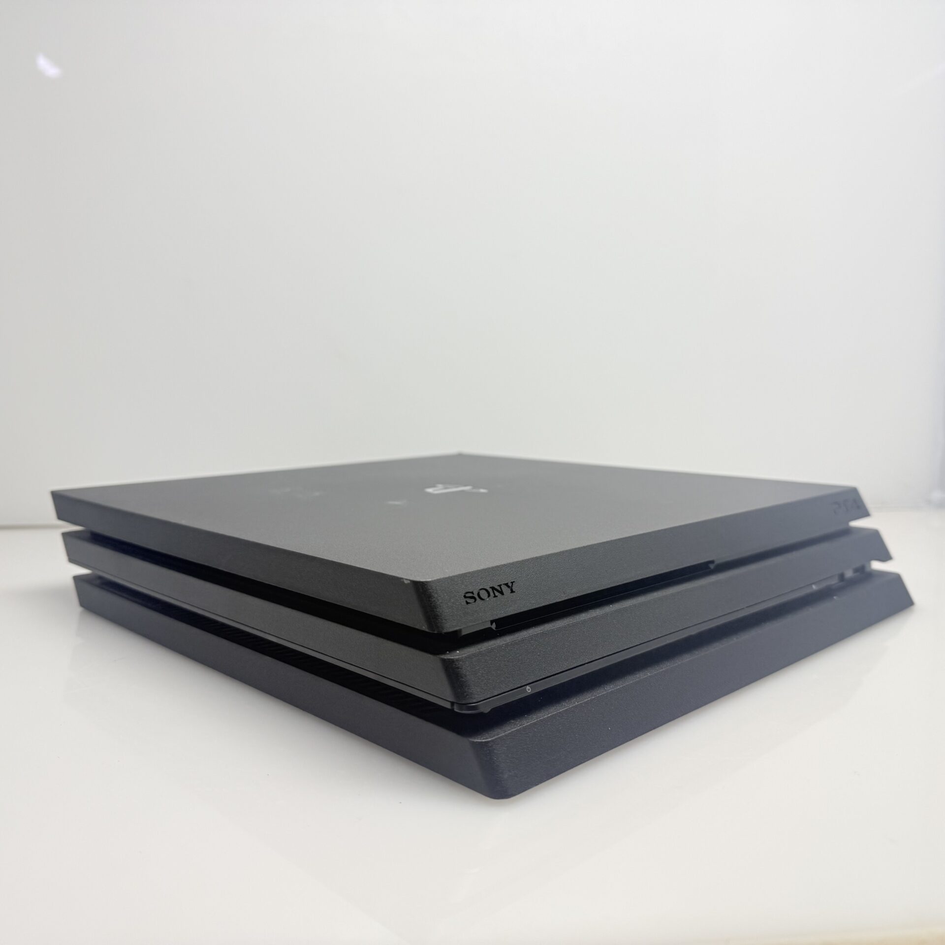 PlayStation 4 Pro Black 1TB + HDMI Cable + Power Cable + 1 Controller (Condition: Excellent) - Image 9