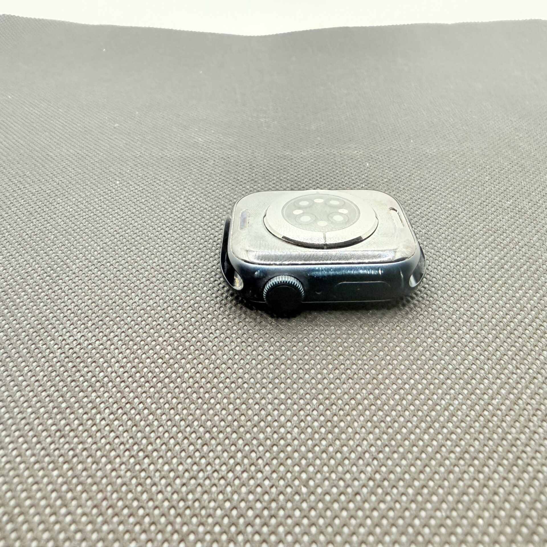 Apple Watch Series 9 41mm GPS Only Midnight (Condition: Good) - Image 4