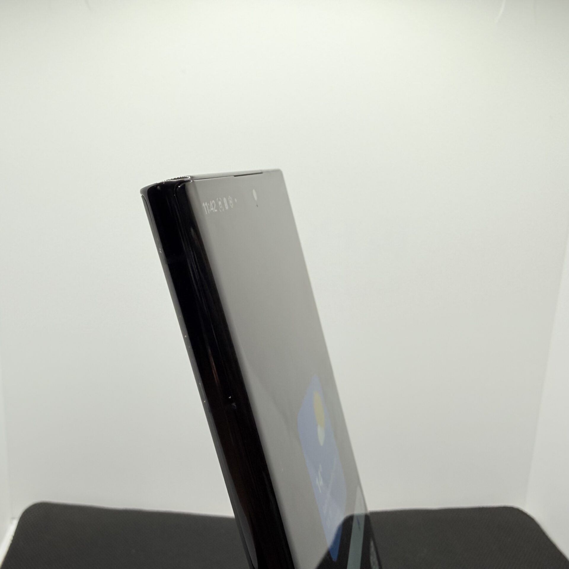 Samsung Galaxy S22 Ultra 256GB Phantom Black (Condition: Good) - Image 6