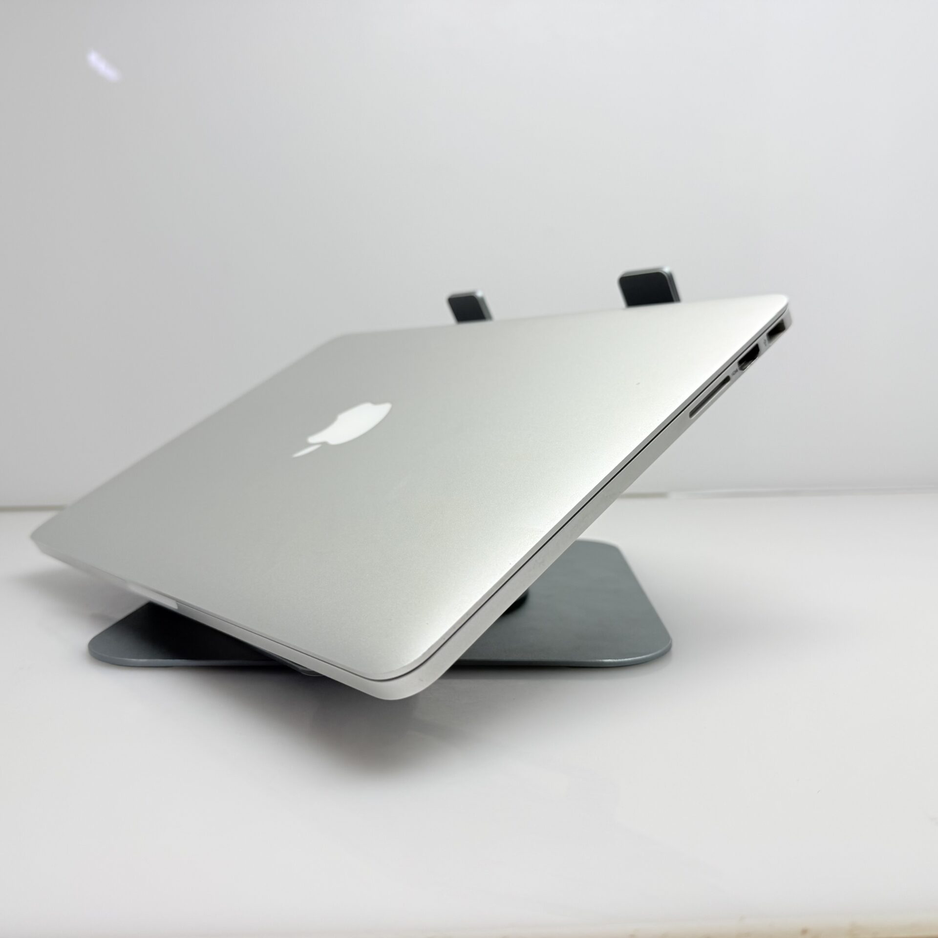 Apple MacBook Pro 13-Inch “Core i5” 2.7GHz (Retina, Early 2015) 8GB RAM 128GB SSD Space Grey (Condition: Good) - Image 9