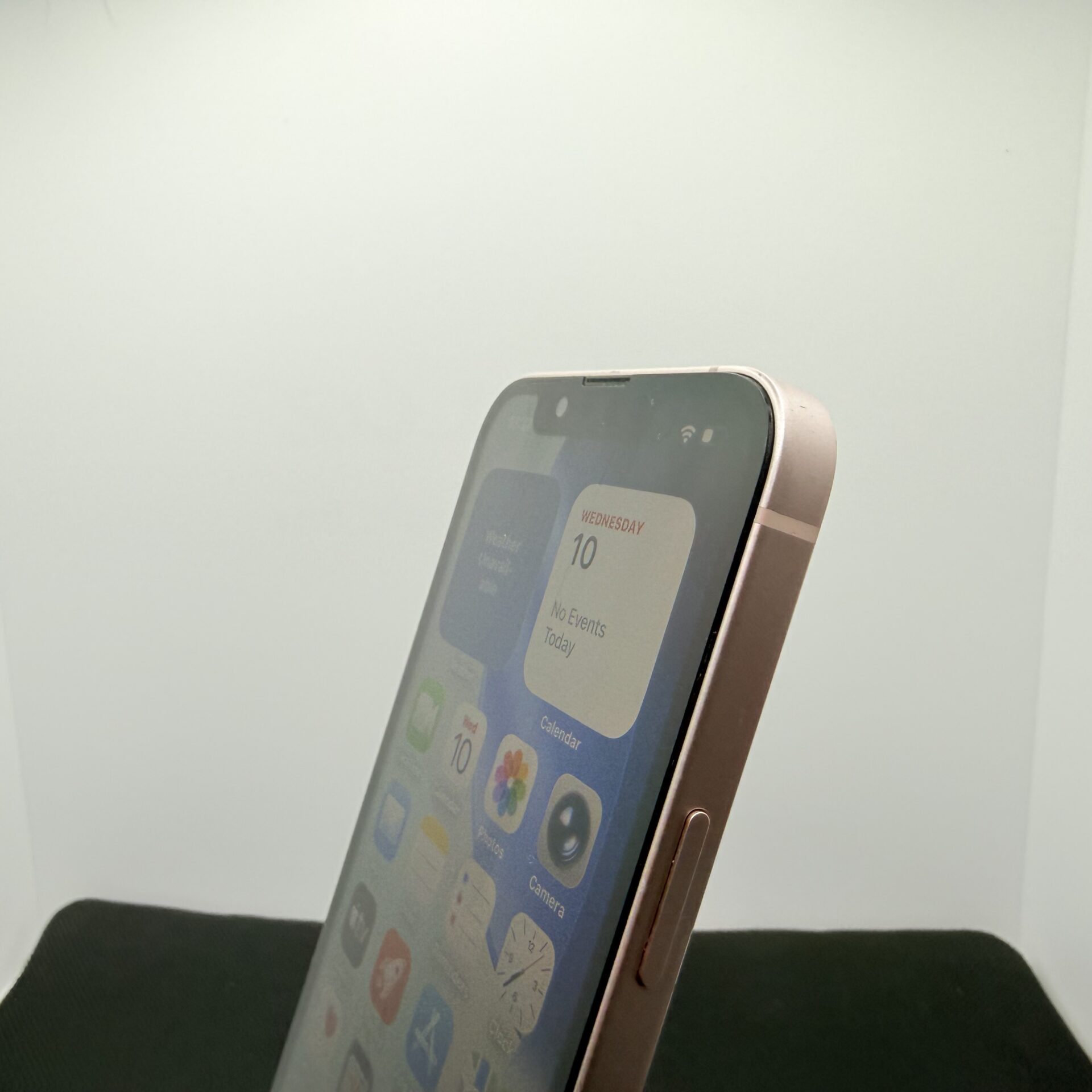 Apple iPhone 13 128GB Pink (Condition: Good) - Image 6