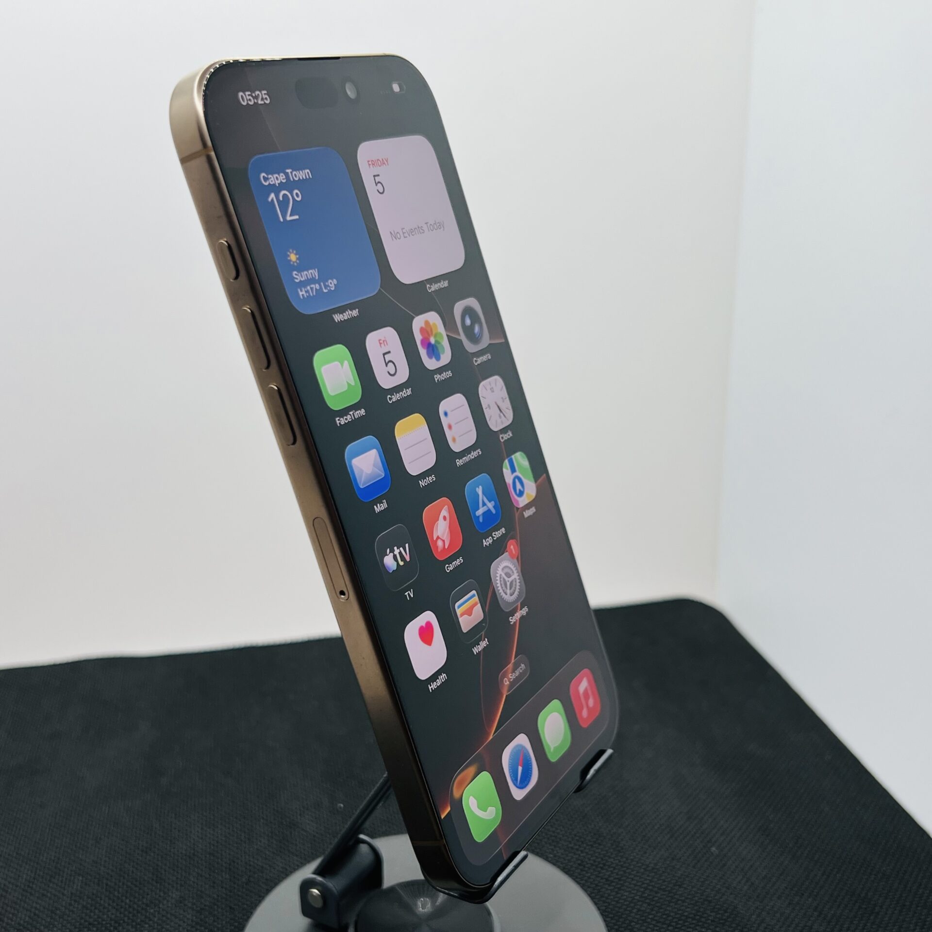 Apple iPhone 16 Pro Max 1TB Desert Titanium (Condition: Excellent) - Image 4