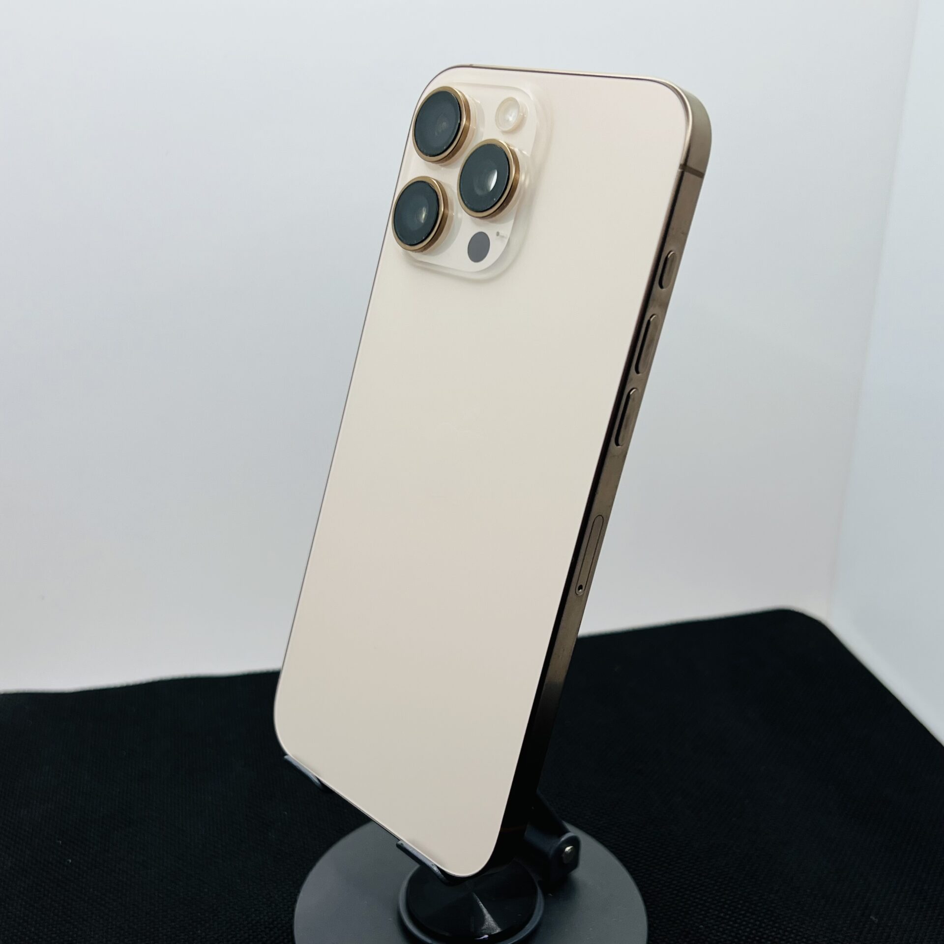 Apple iPhone 16 Pro Max 1TB Desert Titanium (Condition: Excellent) - Image 8