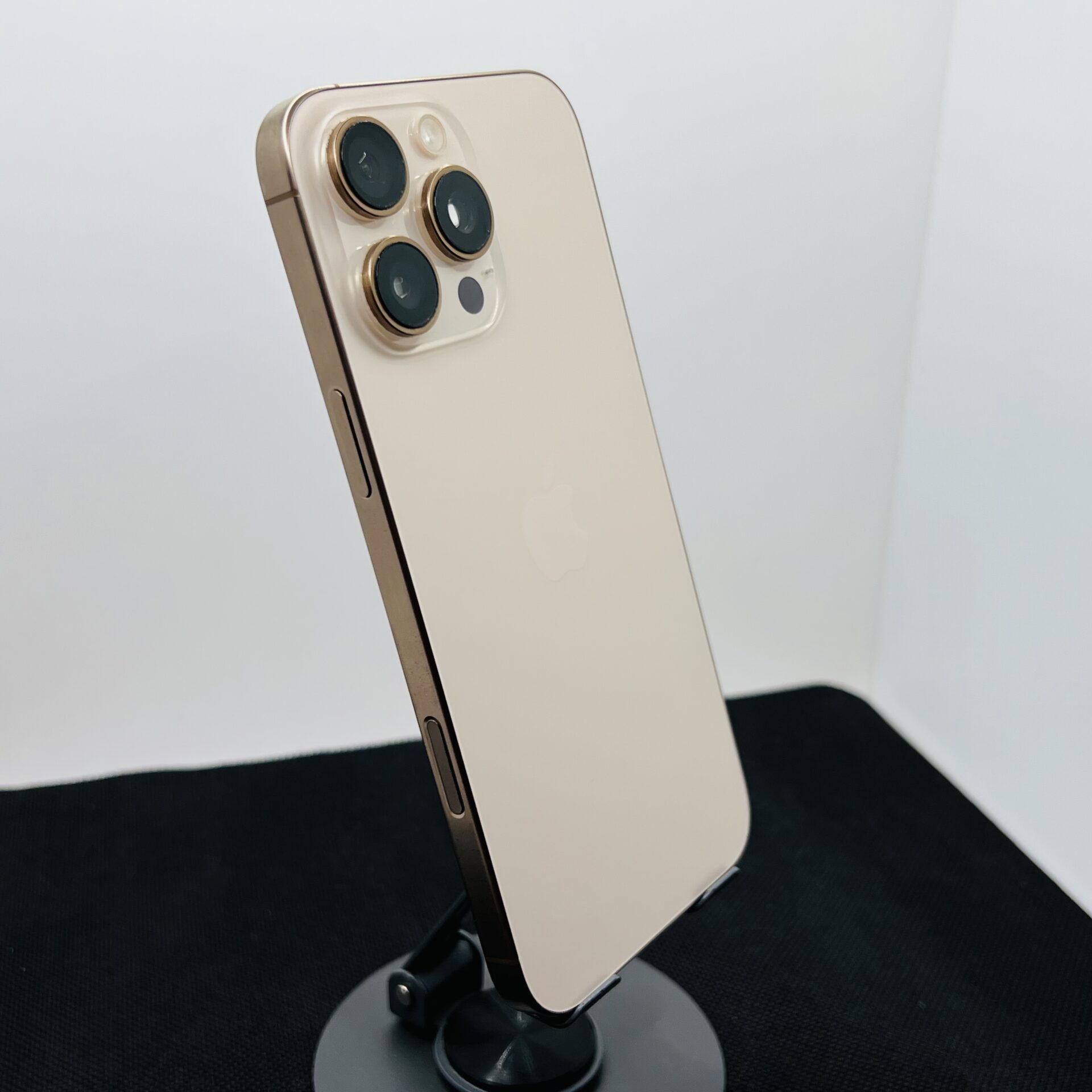 Apple iPhone 16 Pro Max 1TB Desert Titanium (Condition: Excellent) - Image 10